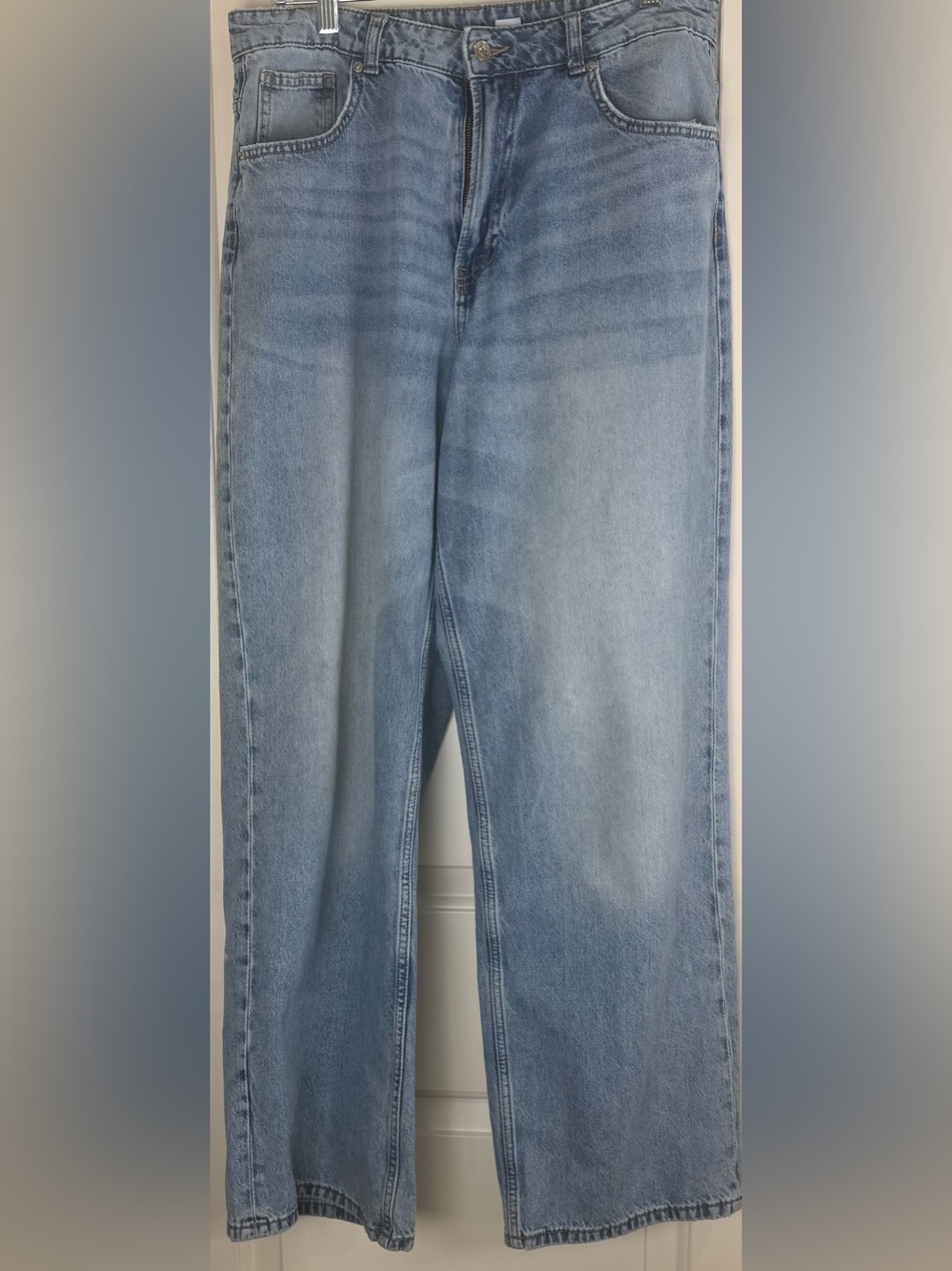 H&M Divided High Rise Light Wash Straight Leg Jeans 100% Cotton US 10